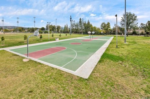 13360 Verona, Tustin CA  92782-9140 exterior