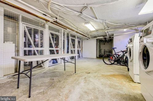 1601 Belle View Blvd, Alexandria VA 22307-6719 exterior