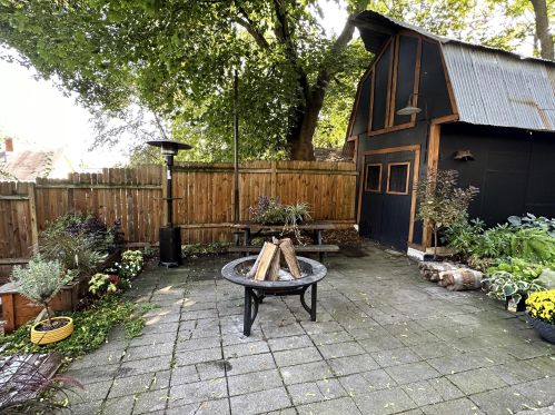 713 College Ave, Grand Rapids MI 49503-5307 exterior