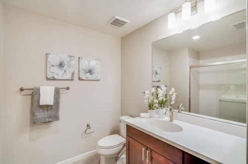 1136 California Cir, Milpitas CA 95035-3019 exterior