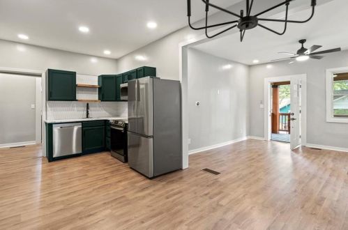 1336 Mcclelland Ave, Atlanta GA 30344-1609 exterior