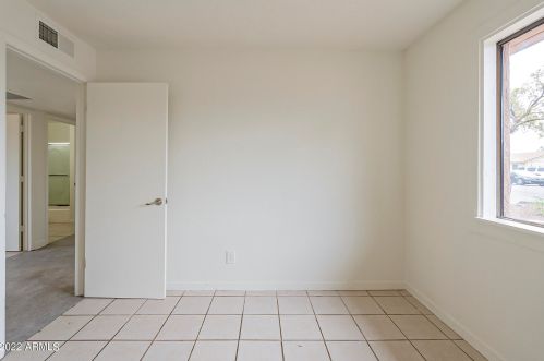 18025 31st Dr, Phoenix AZ  85053-1601 exterior