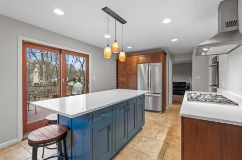 250 Chapel Ridge Rd, Pittsburgh PA  15238-1832 exterior