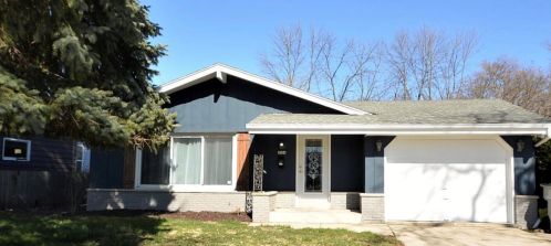 4904 20th St, Milwaukee, WI 53221-2813