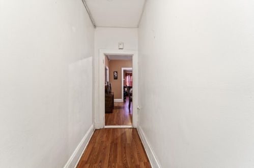 91 Peace St, Providence RI 02907-1550 exterior