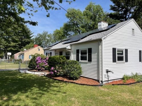 38 Ramah St, Springfield, MA 01104-2736