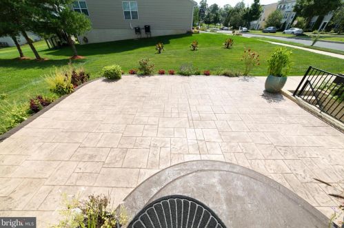 280 Kentshire Dr, Lancaster PA 17603-8851 exterior