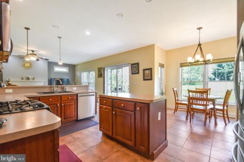 2471 Raleigh Rd, Hummelstown PA 17036-7078 exterior