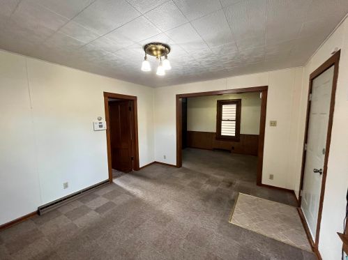 2414 2nd St, Duluth MN 55802-2013 exterior