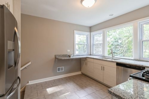 6539 Neva Ave, Chicago IL  60631-1677 exterior