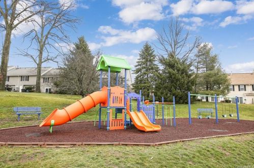 58 Campus Rd, Peekskill NY 10566-2554 exterior