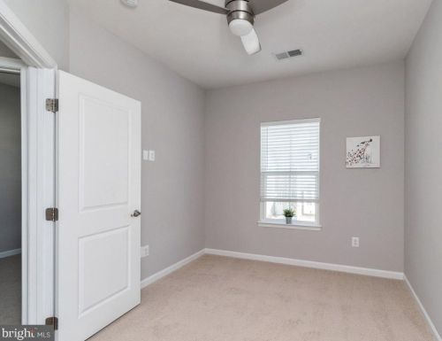 523 Fox River Hills Way, Glen Burnie MD 21060-8488 exterior