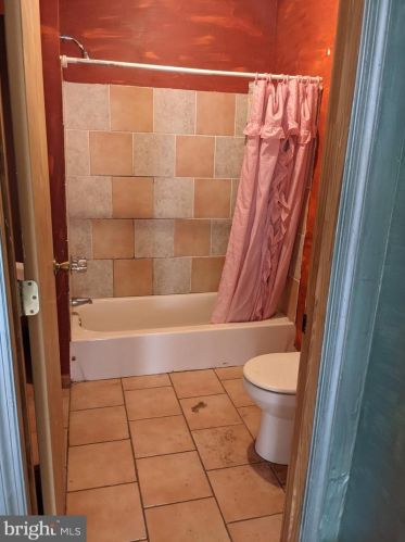 2029 Ellsworth St, Philadelphia PA 19146-3010 exterior