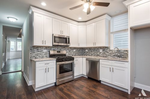 8722 Buffalo Ave, Chicago IL  60617-3307 exterior