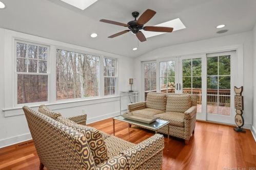 231 Bayberry Ln, Westport CT 06880-4026 exterior