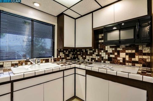 790 Charlton Dr, Concord CA 94523-3551 exterior