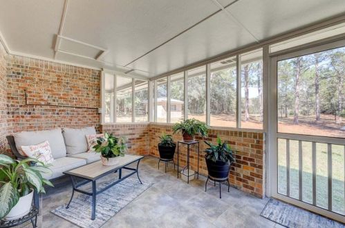 4 Pinewood Dr, Defuniak Springs FL 32433-4537 exterior