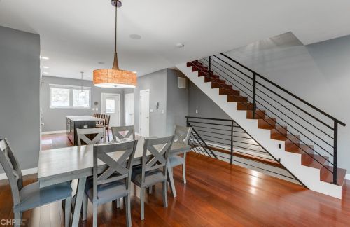 1926 Drake Ave, Chicago IL  60647-3605 exterior