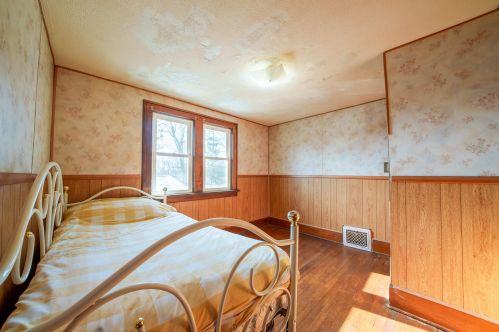 2287 Torrent St, Meskegon MI 49441-1562 exterior