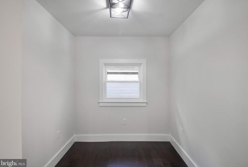 2911 17th St, Washington DC  20018-1825 exterior