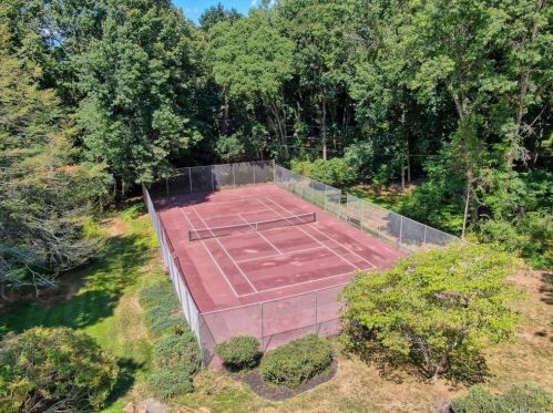 97-105 Kingwood Park, Poughkeepsie NY  12601-5448 exterior