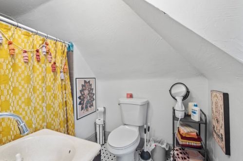 707 Taylor Ave, Pittsburgh PA 15202-2615 exterior