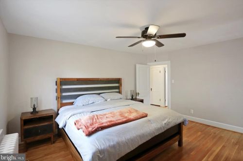 204 Forney Ave, Hanover PA  17331-2919 exterior