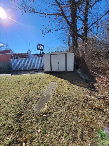 2709 Dewitt Pl, Bronx NY 10469-5558 exterior