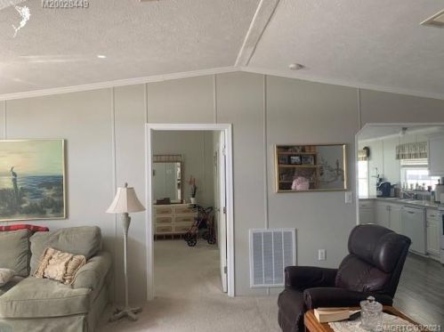 8702 Crown Dr, Boynton Beach FL 33436-7507 exterior