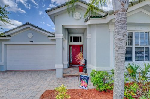 2275 Newport Isles Blvd, Fort Pierce, FL 34953-4576