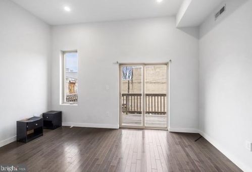 1803 6 St, Philadelphia PA 19140-2539 exterior