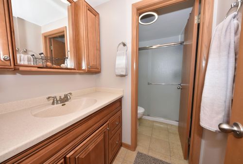 5071 Colonial Ct, Milwaukee WI 53220-2012 exterior