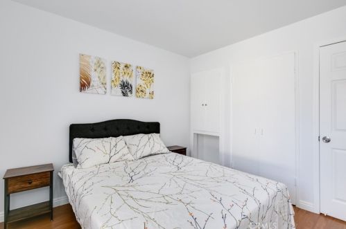 16576 Montego Way, Tustin CA  92780-4127 exterior