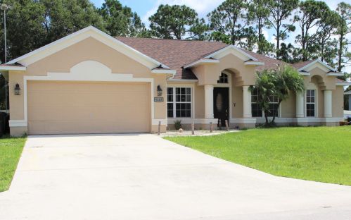 6163 Gatun Dr, Fort Pierce, FL 34986-3798