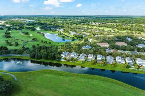 120 Barbados Dr, Jupiter FL 33458-2913 exterior