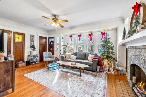 1825 Olive St, Milwaukee WI  53209-6840 exterior