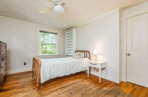 374 Washington St, Dover NH 03820-3635 exterior