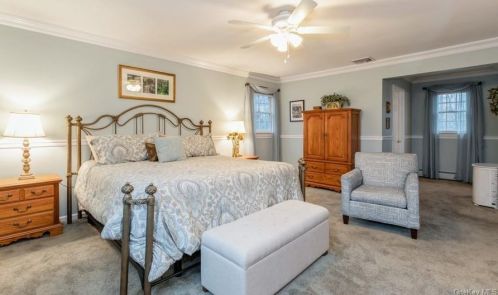 345 Svahn Dr, Valley Cottage NY 10989-1608 exterior