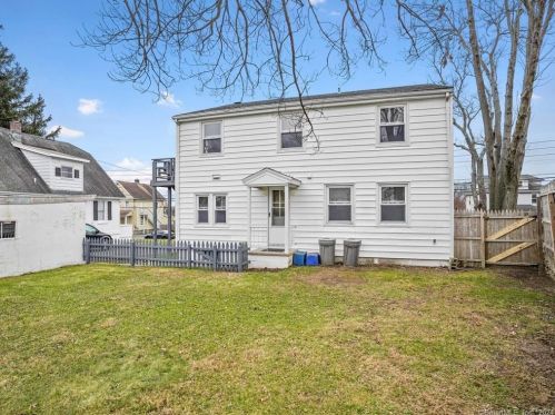 76 Stuart Ave, Norwalk CT 06850-3131 exterior