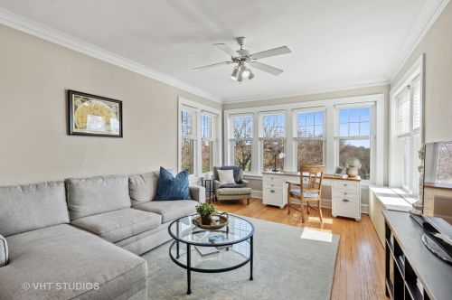 5030 Leavitt St, Chicago, IL 60625-1827