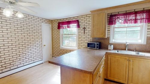 103 Madeleine Ave, Woonsocket RI 02895 exterior