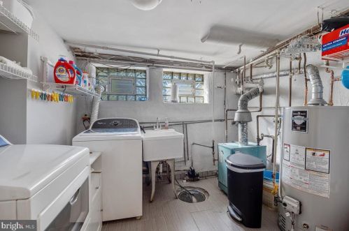 3223 Longshore Ave, Philadelphia PA 19149-2025 exterior