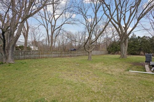 14223 Day Rd, Mishawaka IN 46545-4525 exterior