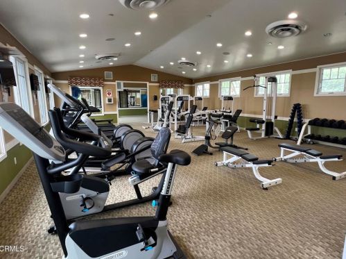 1404 Donegal Way, Oxnard CA  93035-1442 exterior