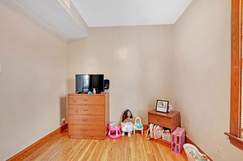 2818 72 Ct, Chicago IL 60707-1507 exterior