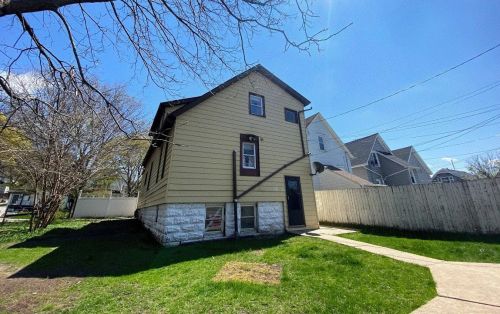 1553 34th St, Milwaukee WI  53208-2312 exterior