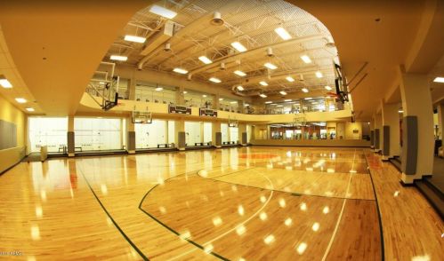 4446 Camelback Rd, Phoenix AZ  85018-2837 exterior