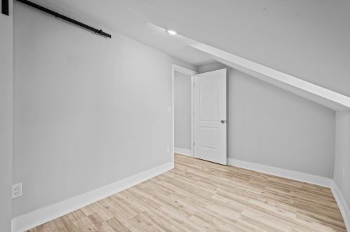 373 Main St, Pittsburgh PA  15201-1153 exterior