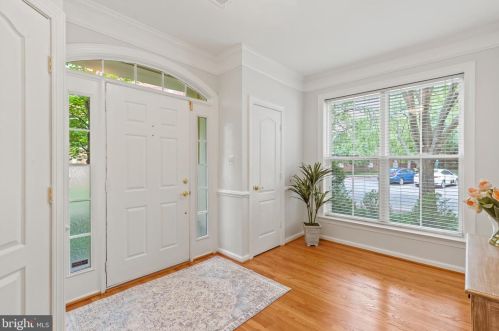 252 Murtha St, Alexandria VA 22304-8613 exterior