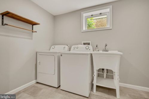 8412 Barron St, Silver Spring MD 20912-7247 exterior